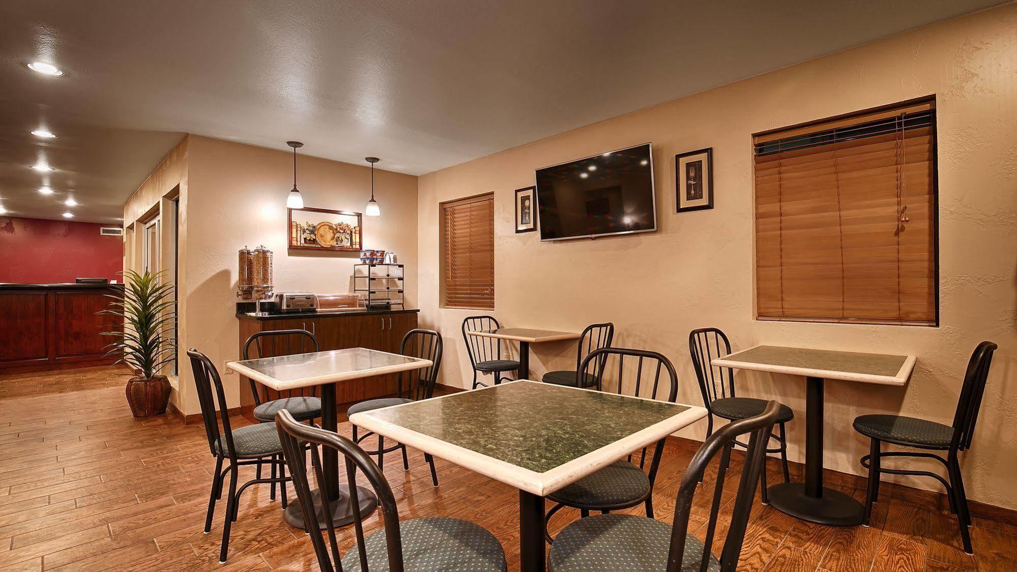 Quality Inn Three Rivers Restaurante foto